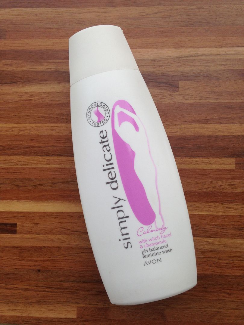 Avon Simply Delicate Calming pH Balanced Feminine Wash Food + World + Me